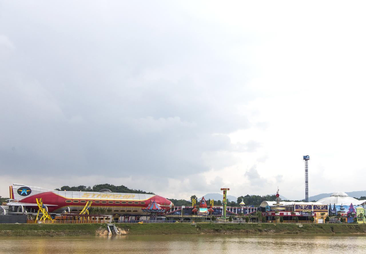 โรงแรมโคลฟเวอร์ อิโปห์ ภายนอก รูปภาพ